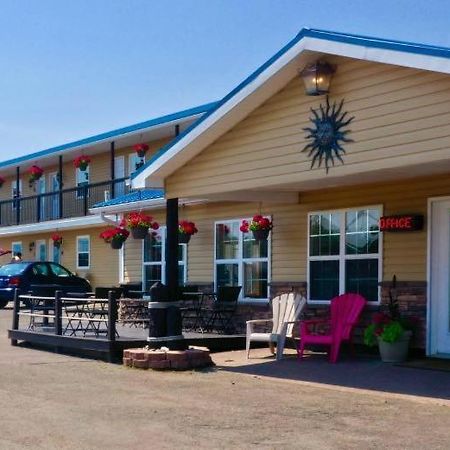 Parlee Beach Motel Shediac Ngoại thất bức ảnh